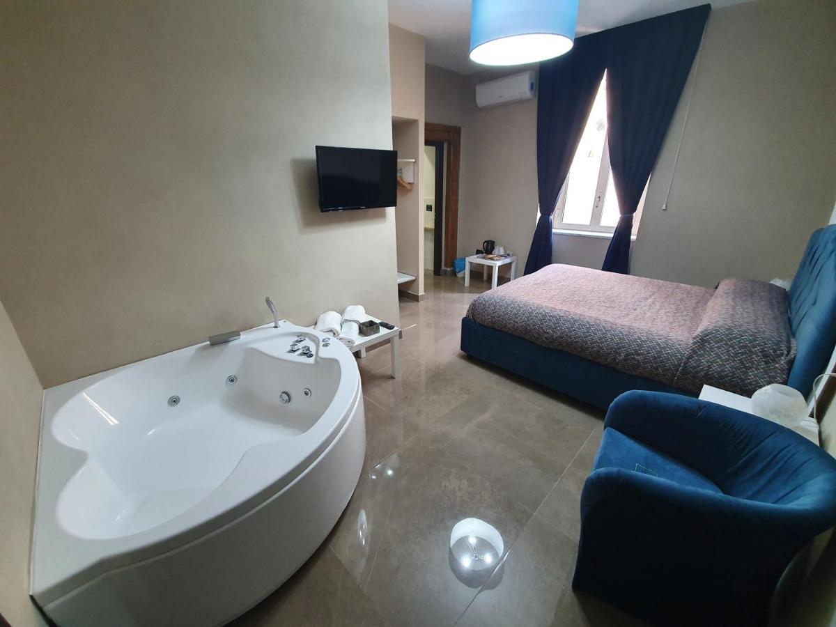Beverello Suite Neapel Exterior foto